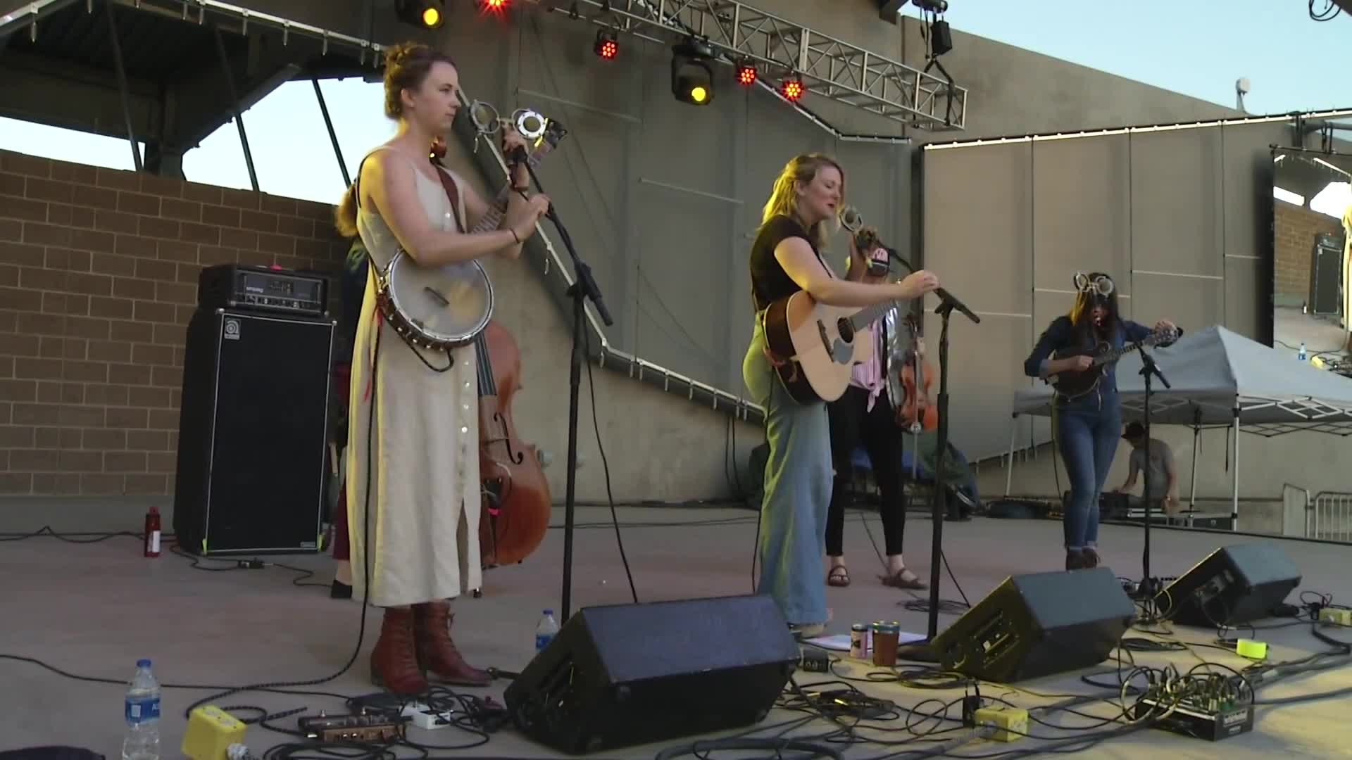 Thumbnail image for Live @ Levitt: Della Mae