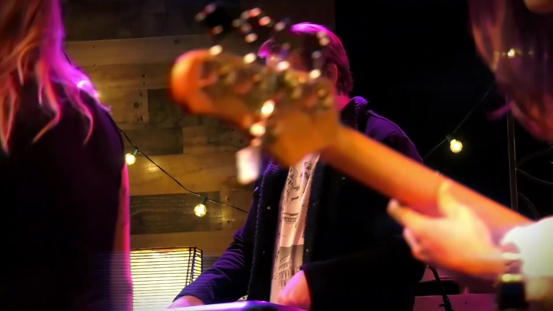 Denver Sessions: Tireshoe